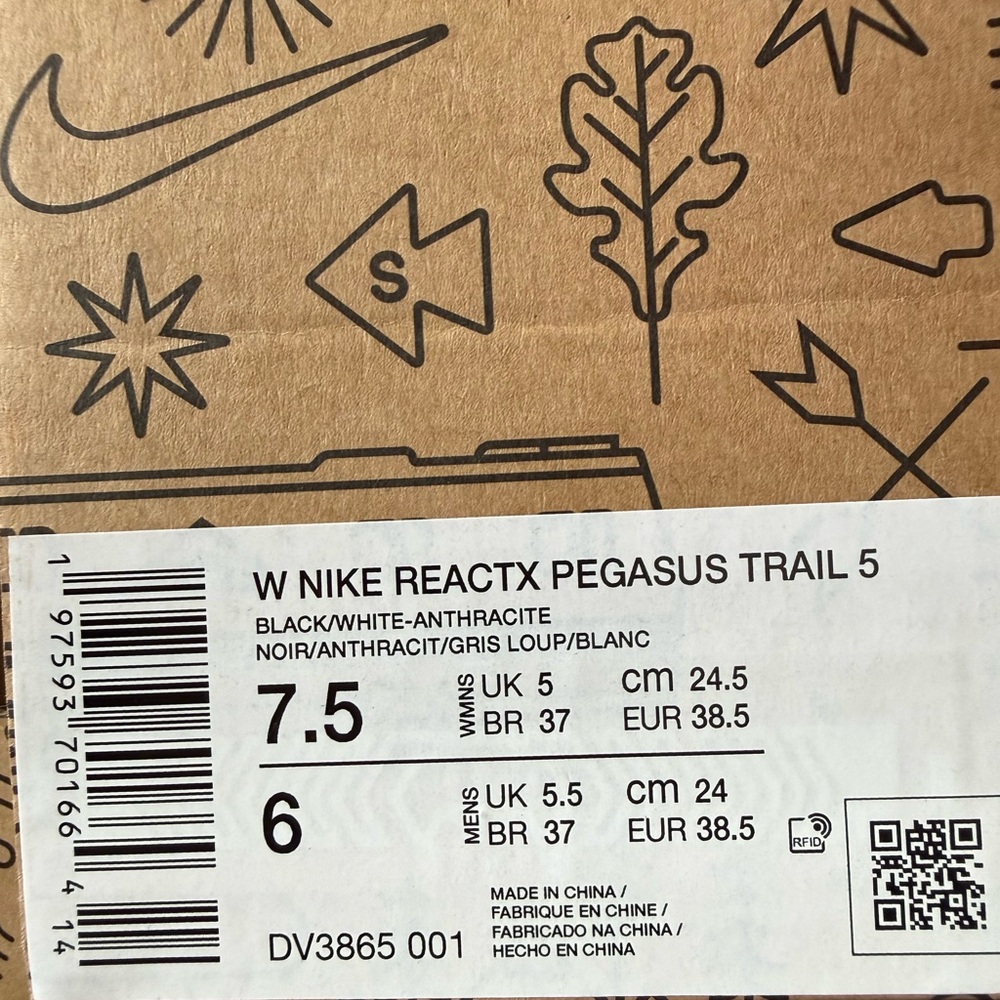 WOMEN'S SIZES NIKE REACTX PEGASUS TRAIL 5 BLACK WHITE DV3865-001 - Picture 7 of 10